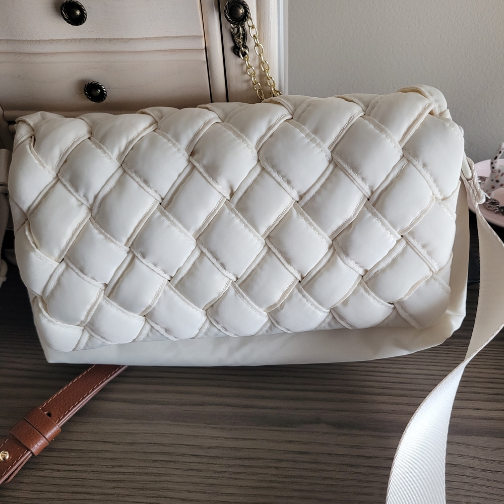 Chic Cream Quilted Crossbody Bag